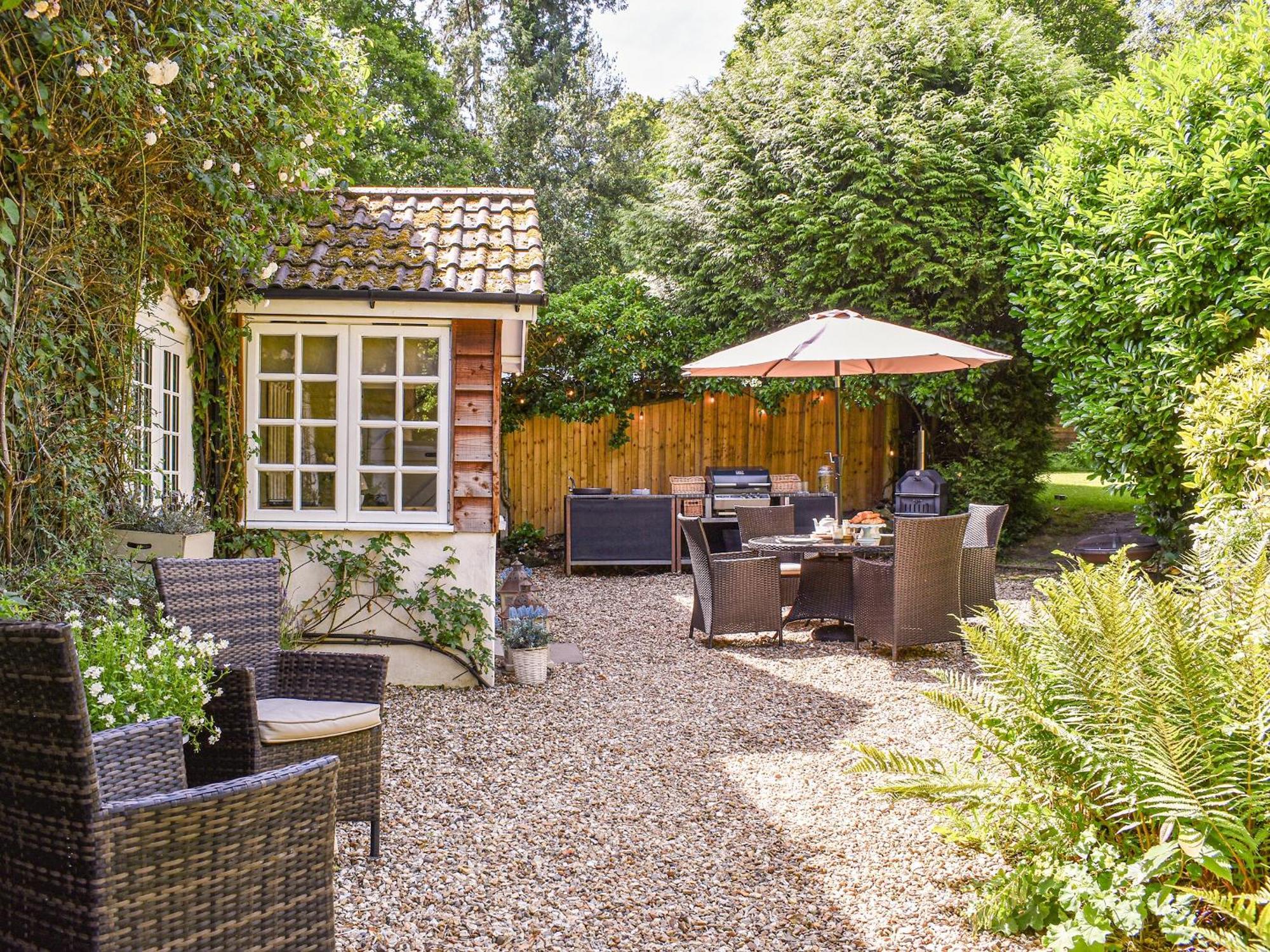 Greenbank Cottage Burley Exterior photo